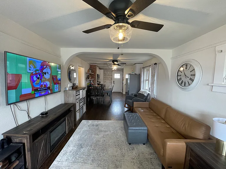 3401 Cribbon Ave #A — Photo 3