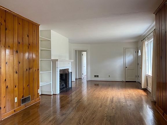 2nd image of 3238 Wentworth Ave NW