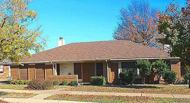 1st image of 1104 Oaklawn Ct