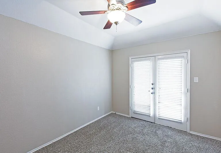 1201 Rain Fern Dr — Photo 32