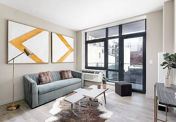 4th image of 114 Mulberry St #603