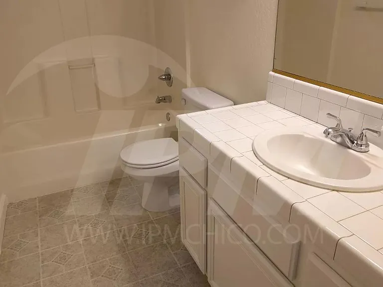 143 W 3rd Ave — Photo 14