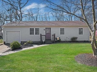 21 Spruce Rd, Howell, NJ 07731