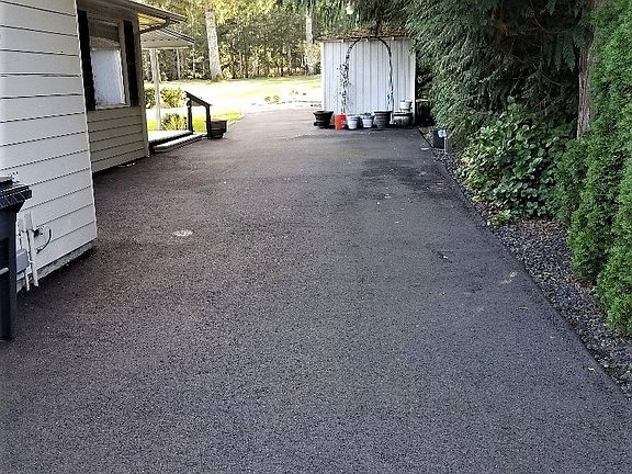 4th image of 330 E Shamrock Dr