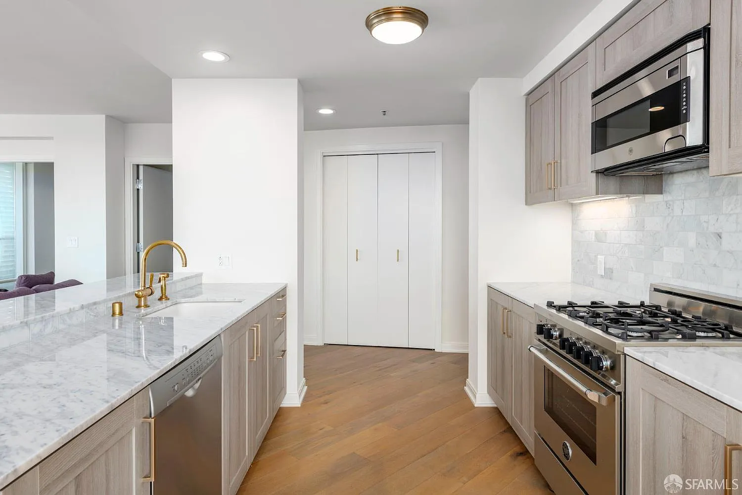 2 bed, 2.0 bath, 1857 sqft, $17,500 — Photo 3