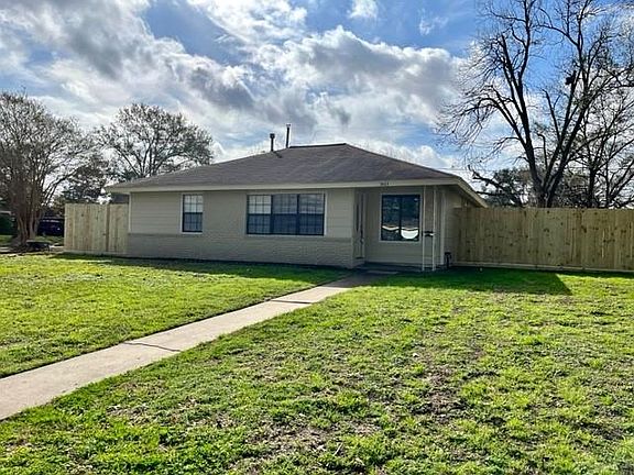 4th image of 7403 Janak Dr