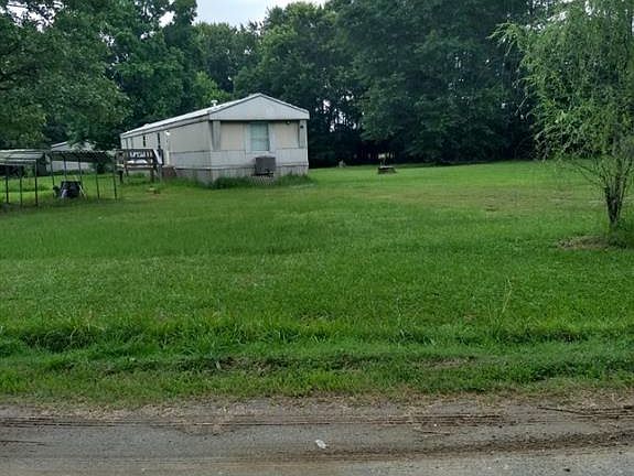 2nd image of 102 Pine Dr