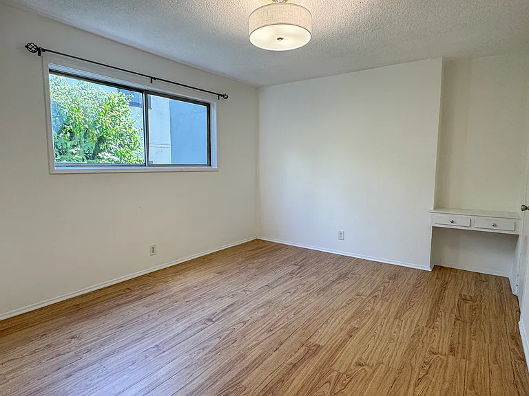 808 N Hayworth Ave #3 — Photo 5