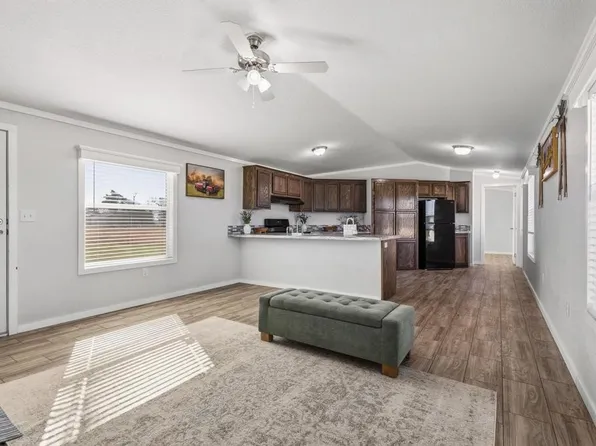 3979 Roland Rd, Whitesboro, TX 76273