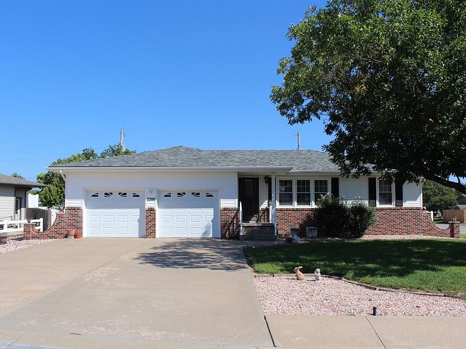 1st image of 2200 Felten Dr