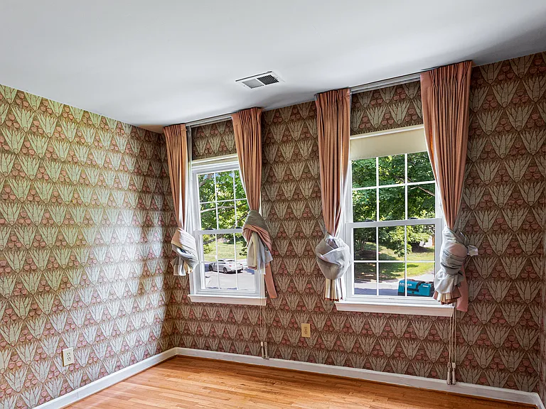 7416 Royal Dominion Dr — Photo 43