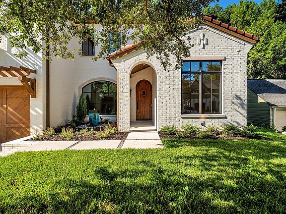 3rd image of 6931 Wildgrove Ave