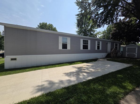 5 Mary Dr #5