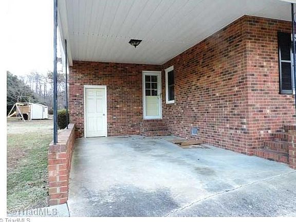 3rd image of 4600 Schoolway Dr
