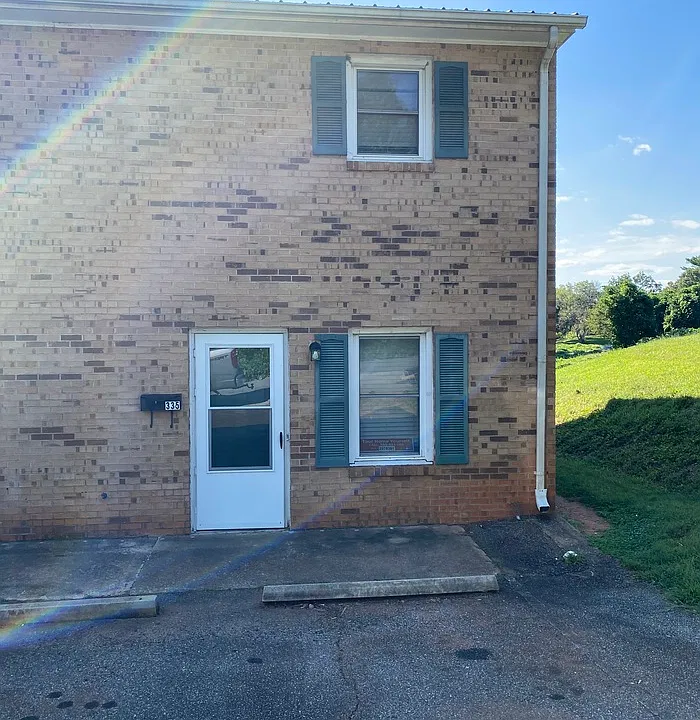 335 Wells Dr