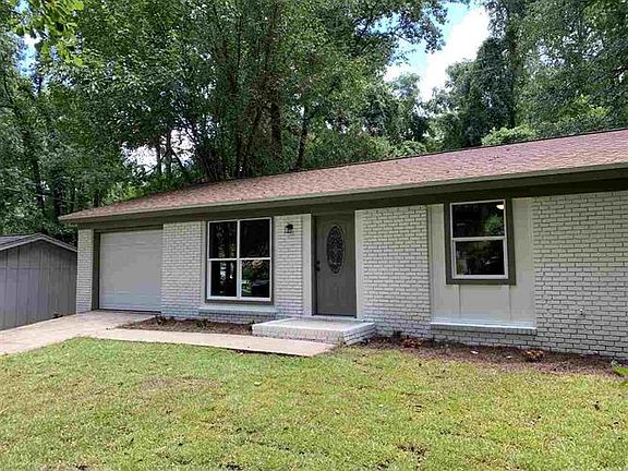 3rd image of 3205 Nautilus Cir