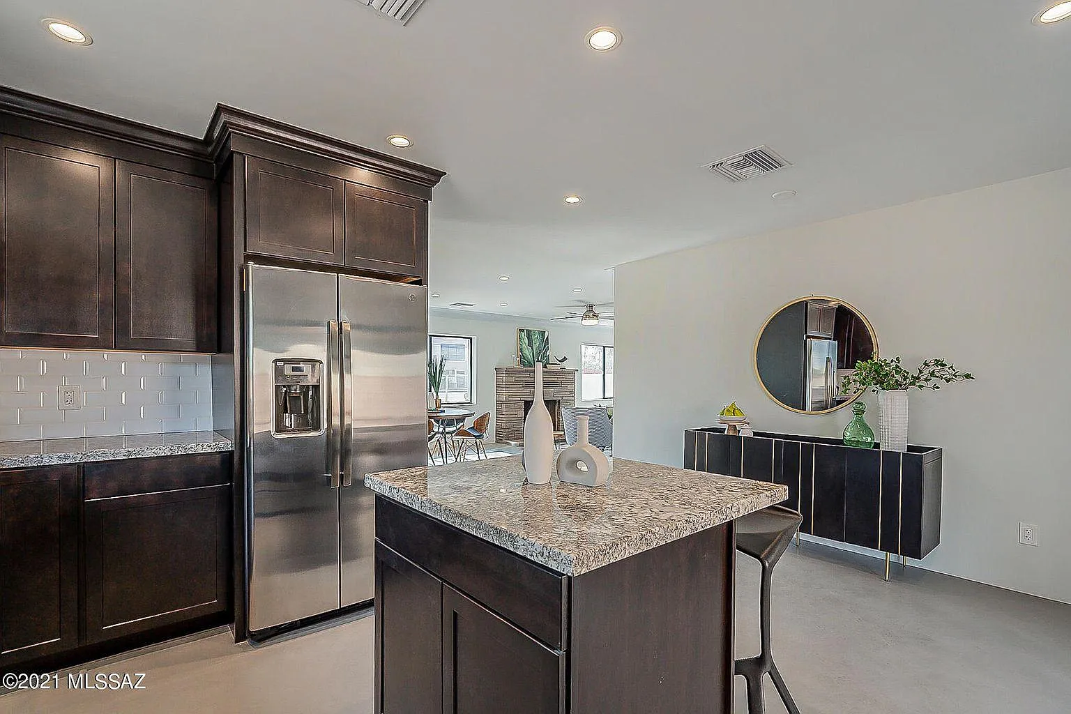 3 bed, 1685 sqft, $2,200 — Photo 1
