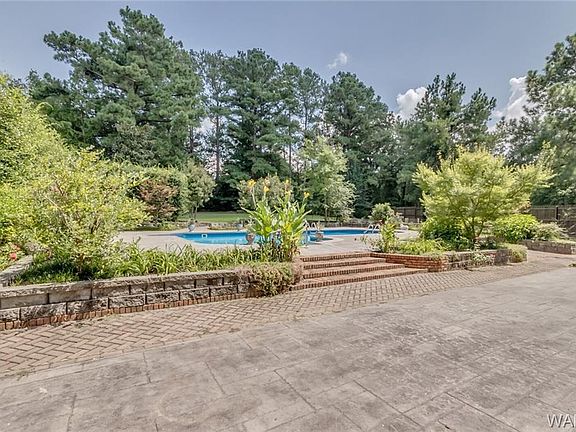 5th image of 6013 Garden Ln