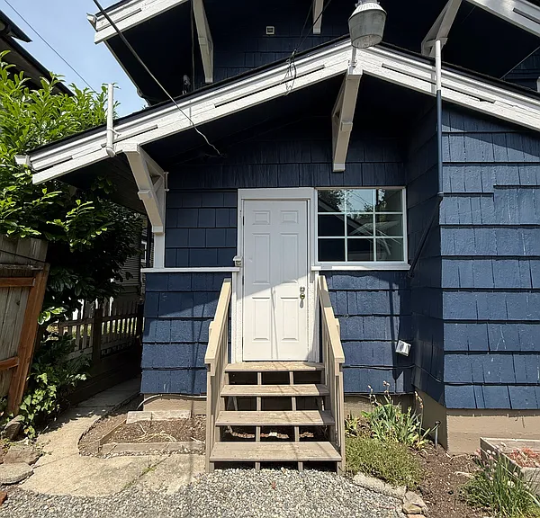 2906 N 21st St #2 — Photo 8