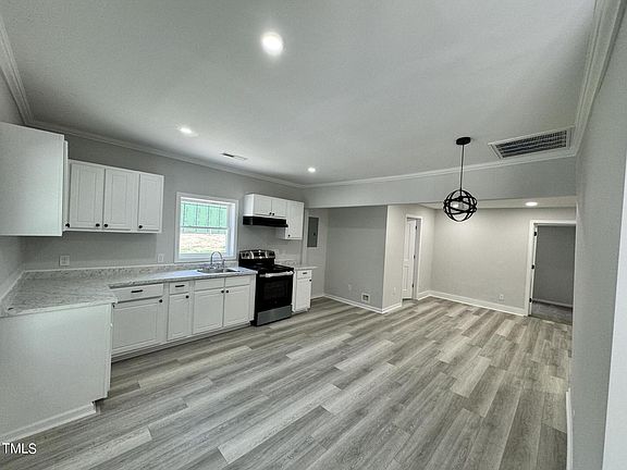 2nd image of 217 Clement Ave