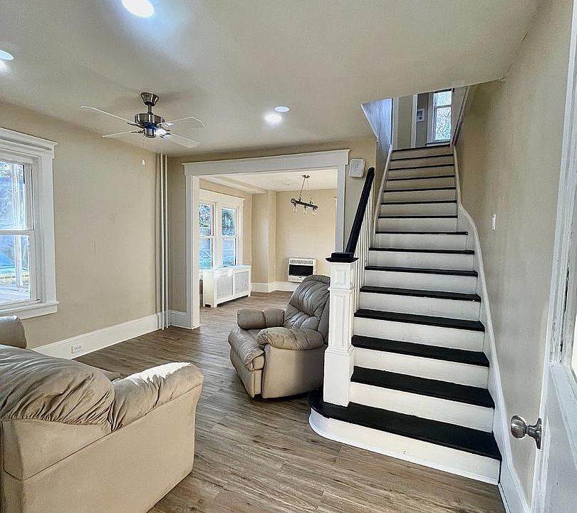 1st image of 321 Union Ave