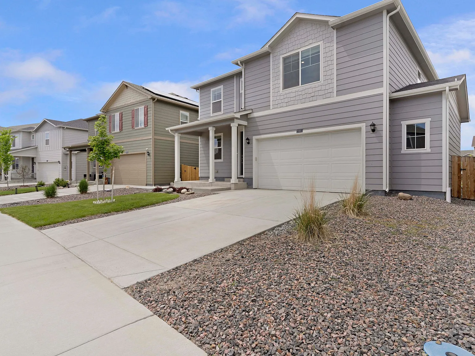 4 bed, 2.5 bath, 2648 sqft, $3,210 — Photo 4