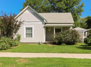 302 W North St, Coffeyville, KS 67337
