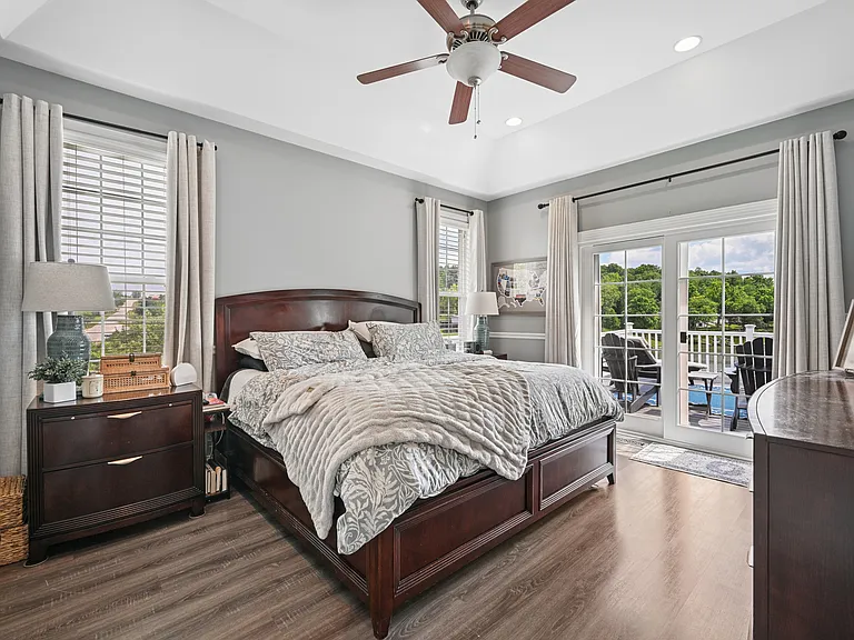 135 Harbour Pointe Dr — Photo 15