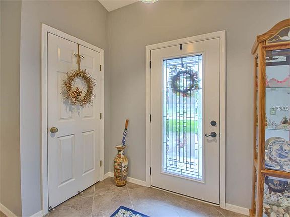 2nd image of 1807 Carolina Ct
