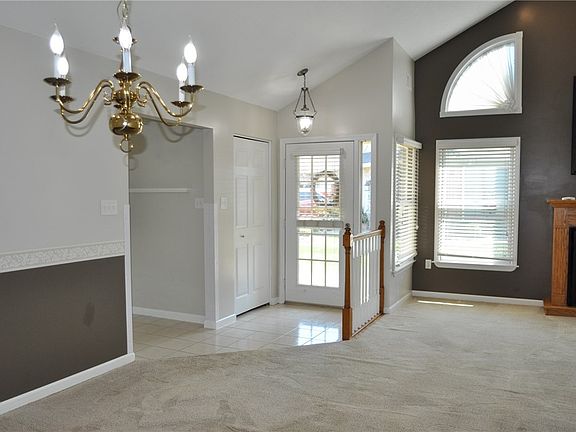 5th image of 403 Hunt Club Dr