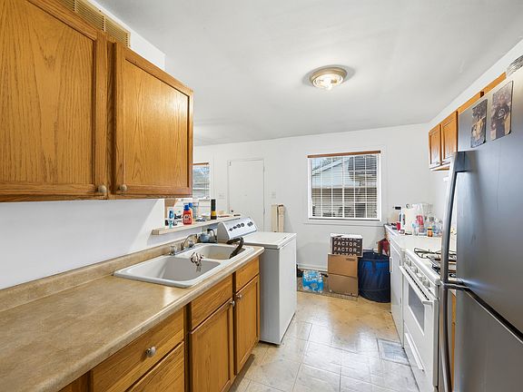 3rd image of 17223 Burnham Ave