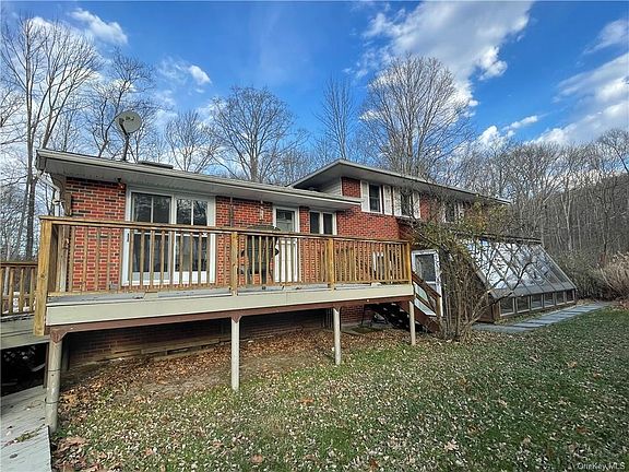 4th image of 5 Kirchner Ln