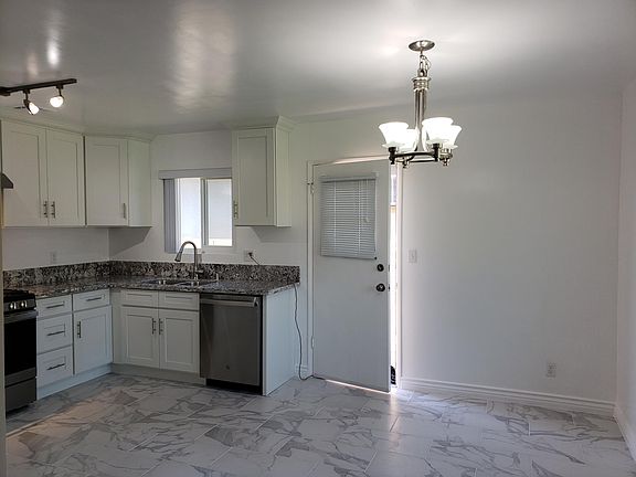 4th image of 227 1/2 Jasmine Ave