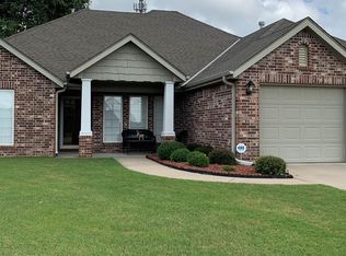 5563 Lauren Ct, Bartlesville, OK 74006