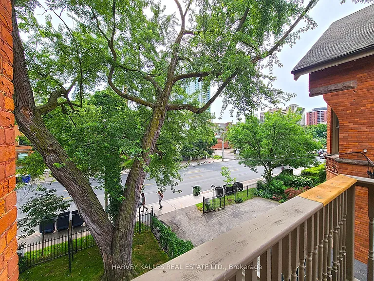 510 Jarvis St #6 — Photo 5