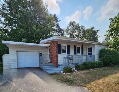 8716A Pennsylvania St, Oscoda, MI, 48750