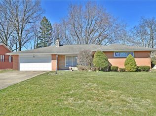 2109 Grissom Dr NE, Warren, OH 44483