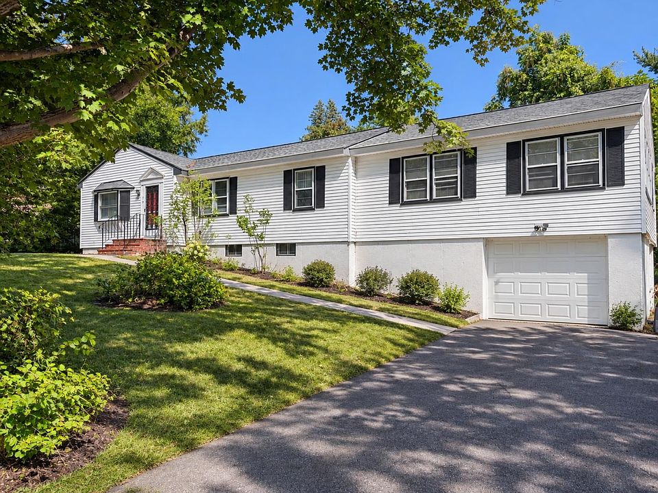 1st image of 136 Maple Avenue