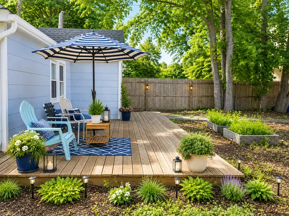 (undisclosed Address), East Northport, NY 11731