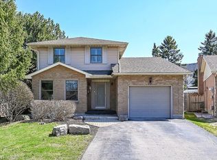 621 Tomahawk Cres, Hamilton, ON L9G 3T4