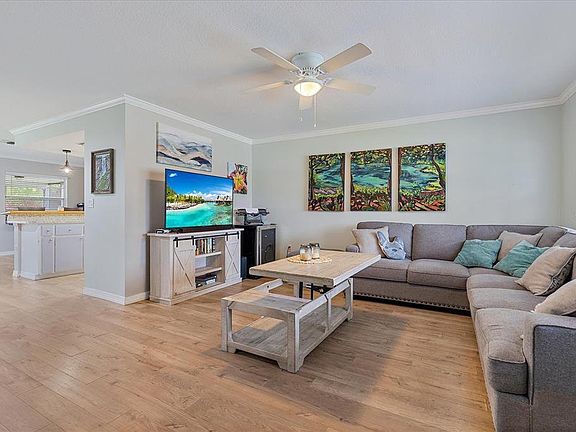 3rd image of 4642 Atlantic Ave