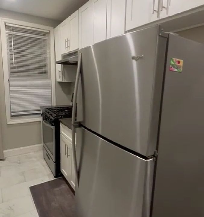 1st image of 1745 Parkview Ave APT 2