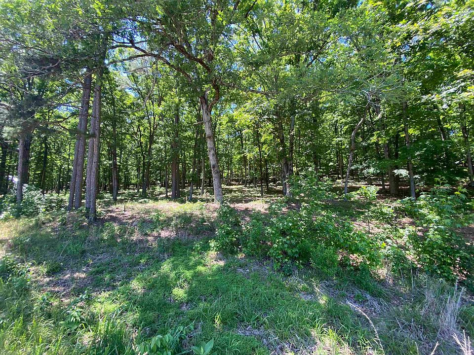 1st image of 215 Watersedge Dr