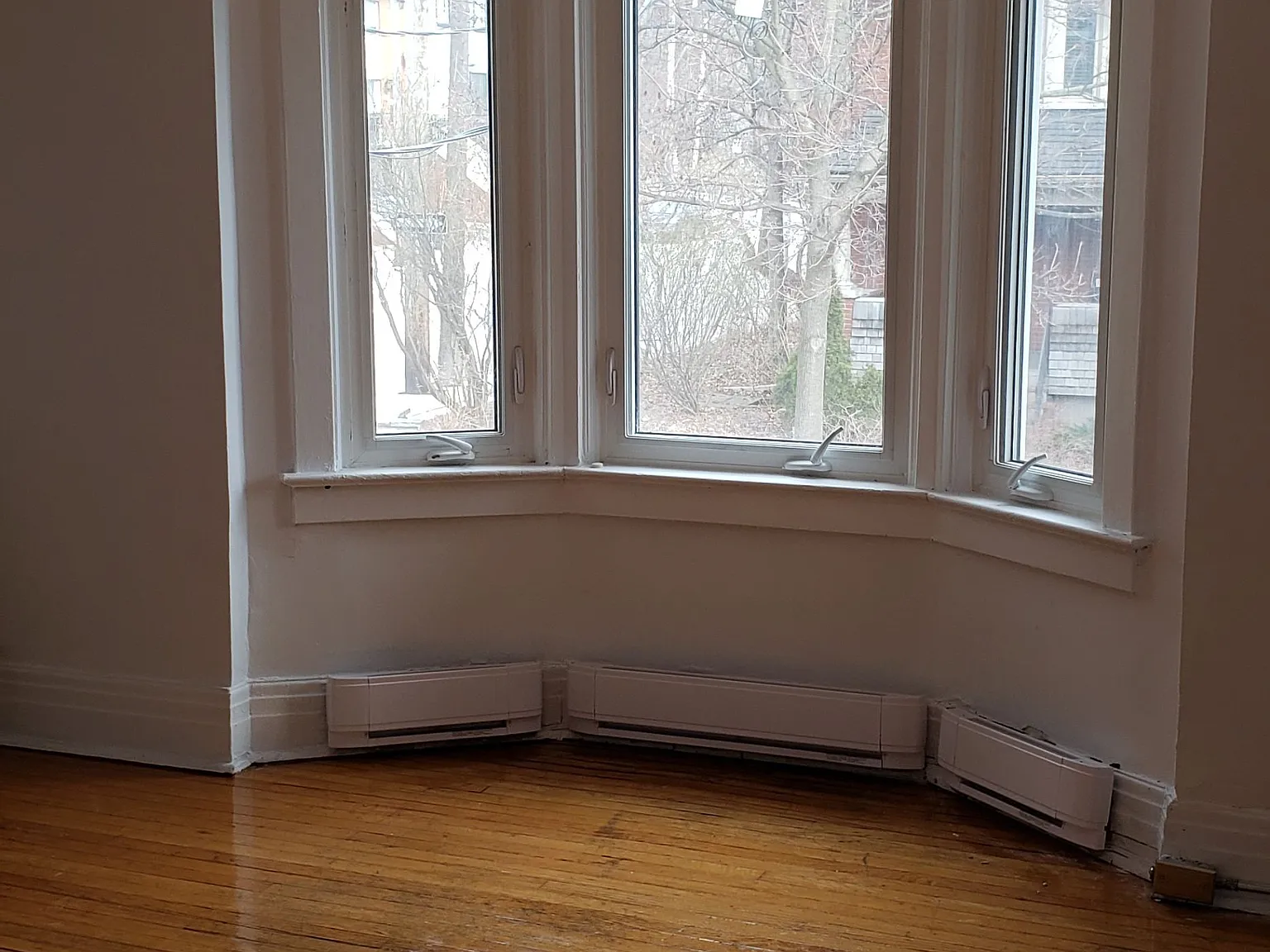 2 bed, $2,890 — Photo 2