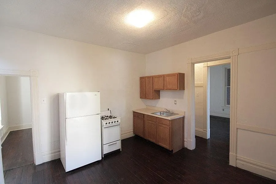 2 bed, 1155 sqft, $1,200 — Photo 2