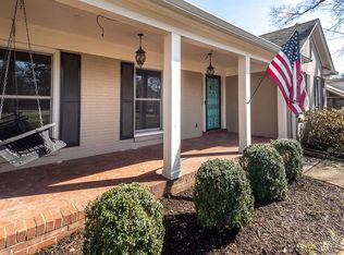500 Colonial Rd, Memphis, TN 38117