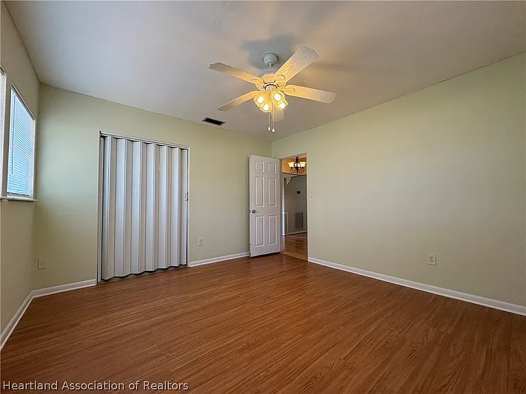 401 E Main St — Photo 18