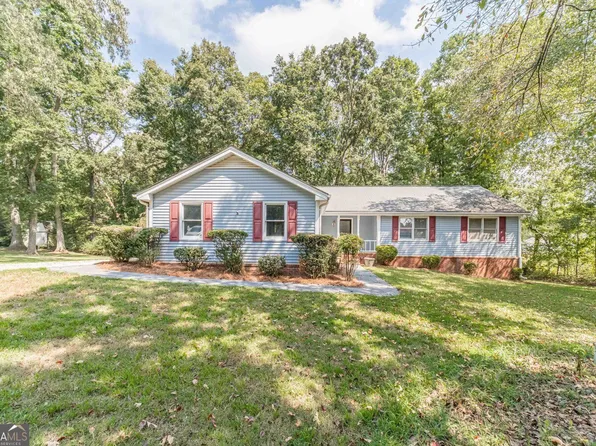 3102 Skyland Dr SW, Snellville, GA 30078