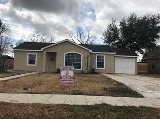 1206 Mobile Dr, Pasadena, TX 77506