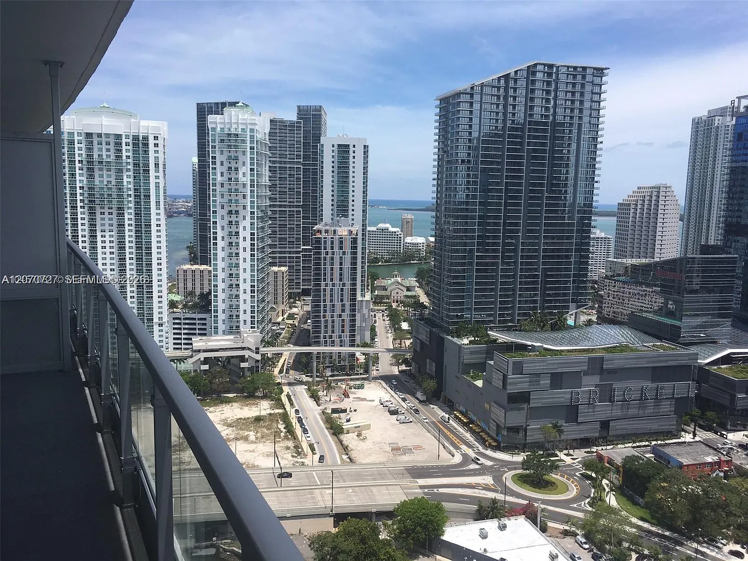 Mint Condo — Photo 2